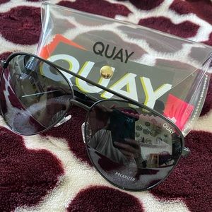 Black polarized Quay Vivienne glasses